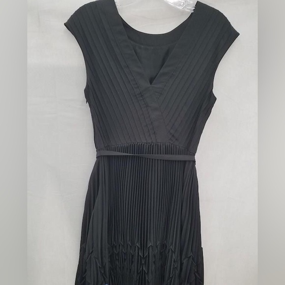 Ted Baker - V Back Pleated Fit And Flare Black Belted Dress - Picture 3 of 7